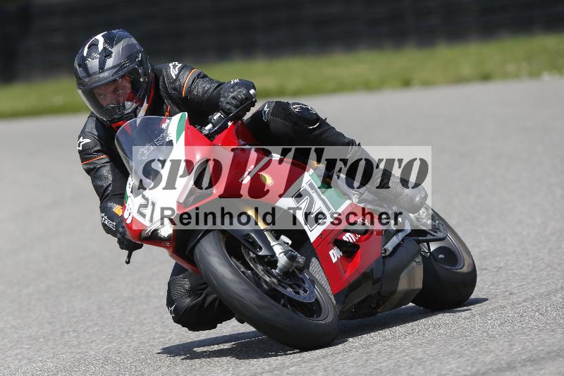 /27 12.06.2025 Ducati Schweiz Trackday Warmup  ADR/gelb-jeaune/9